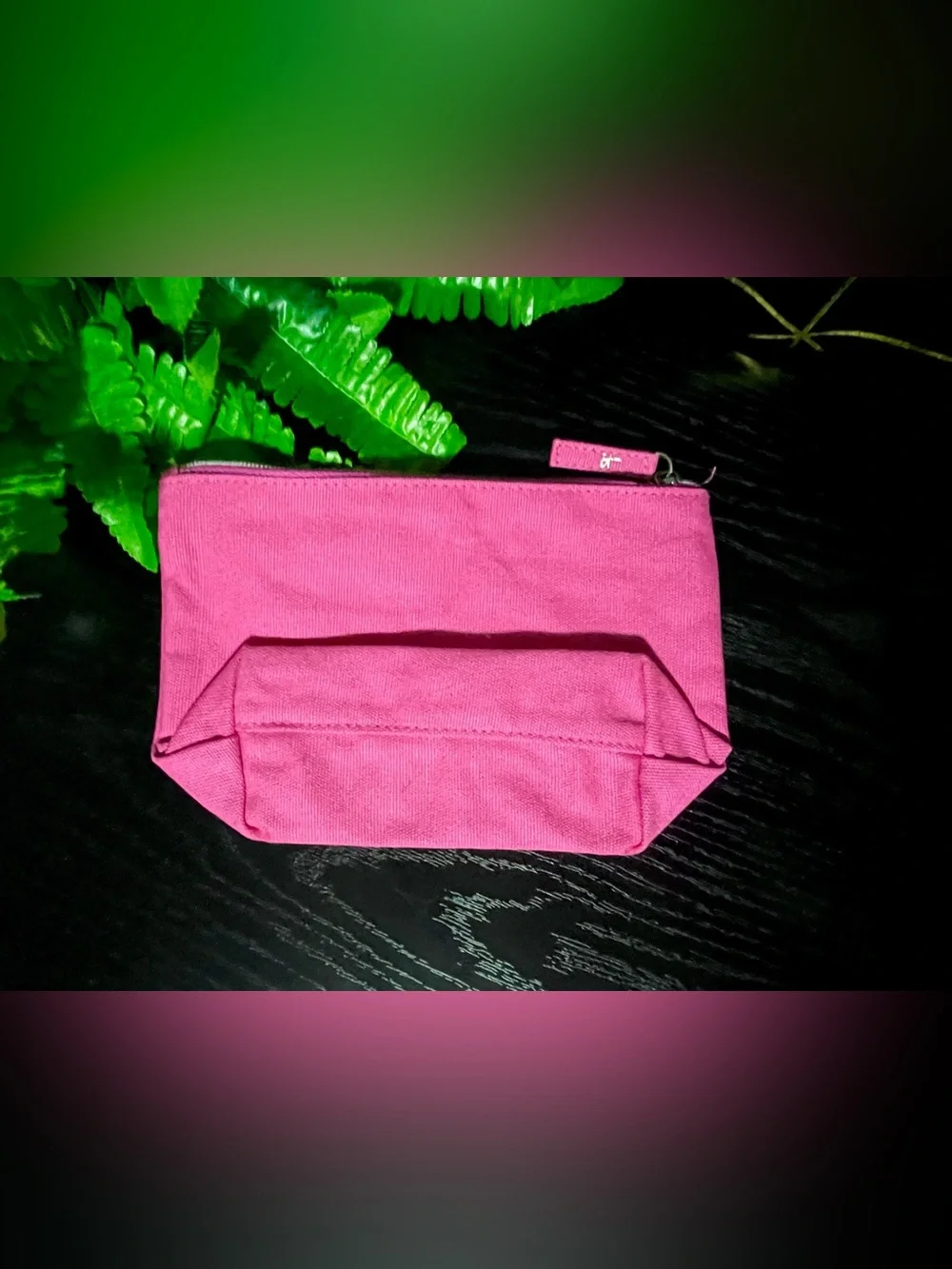 IT Cosmetics Makeup Bag